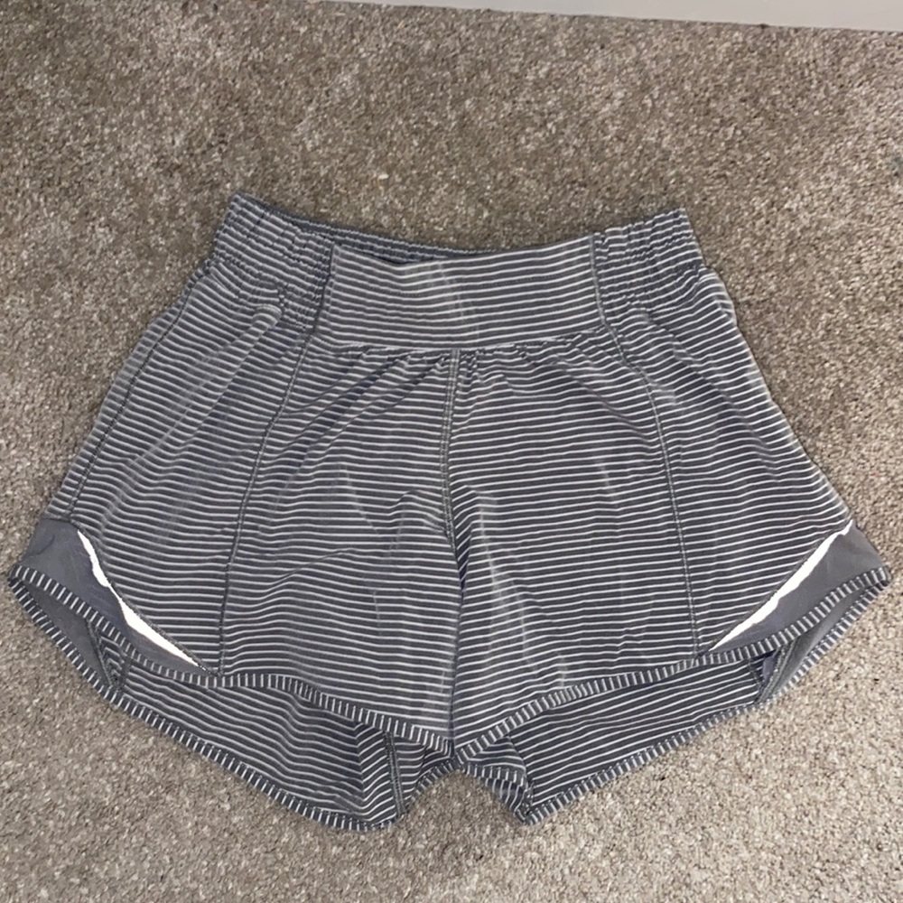Lululemon discontinued color 4”